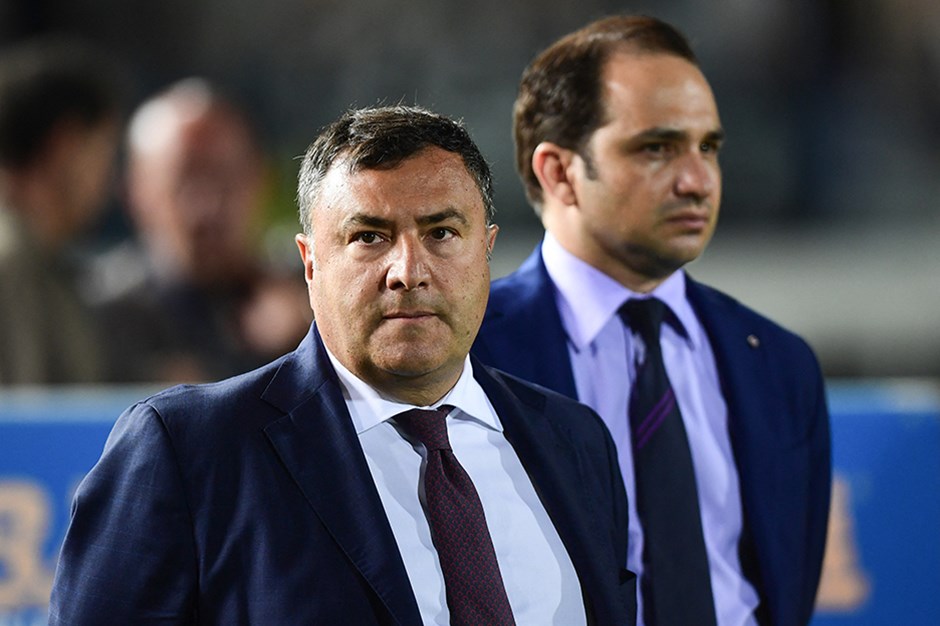 Kulüp direktörü hastaneye kaldırıldı, Atalanta - Fiorentina maçı ertelendi