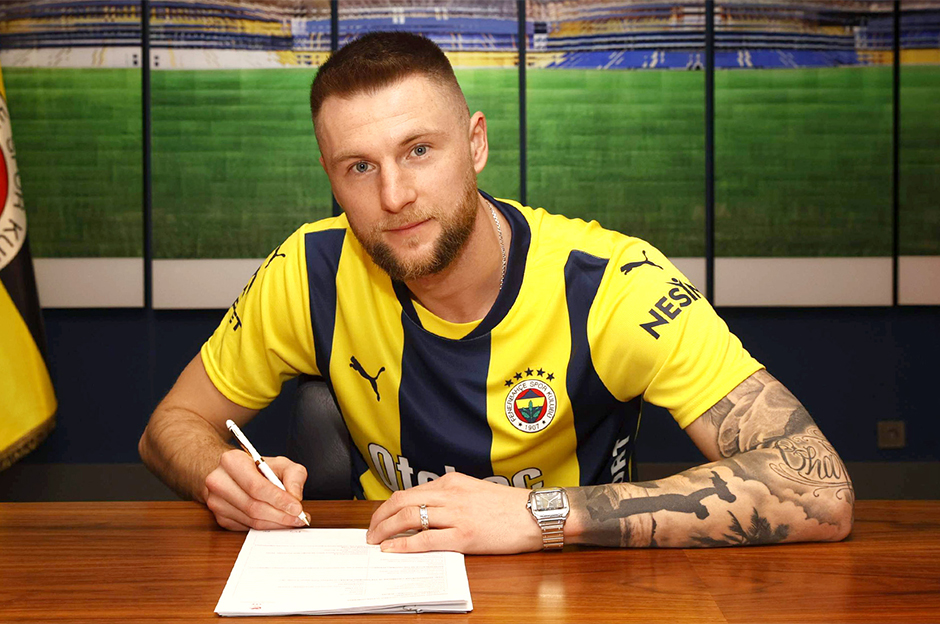 Milan Skriniar'ın transferi için devrede olan Fenerbahçe'nin ise oyuncuya 5.5 milyon euro teklif ettiği, bu rakamın Skriniar'ın beklentisinin oldukça altında kaldığı vurgulandı.