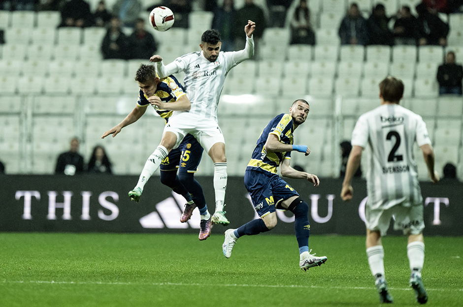 Beşiktaş'ta Ghezzal için karar verildi  - 1. Foto