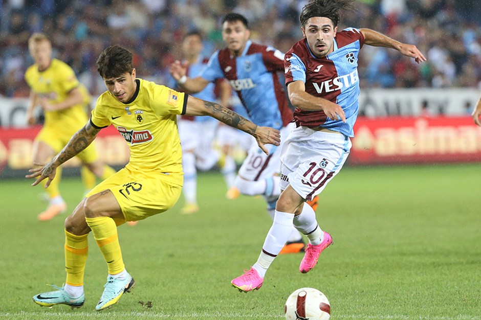 Trabzonspor, AEK'e mağlup oldu: Yeni transfer sakatlık sonrası hastaneye kaldırıldı