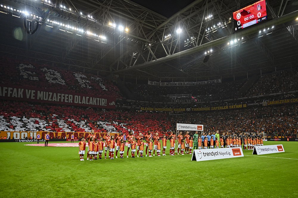 Galatasaray-Beşiktaş derbisinde Türkiye Cumhuriyeti’nin 100. yılına özel koreografi  - 9. Foto