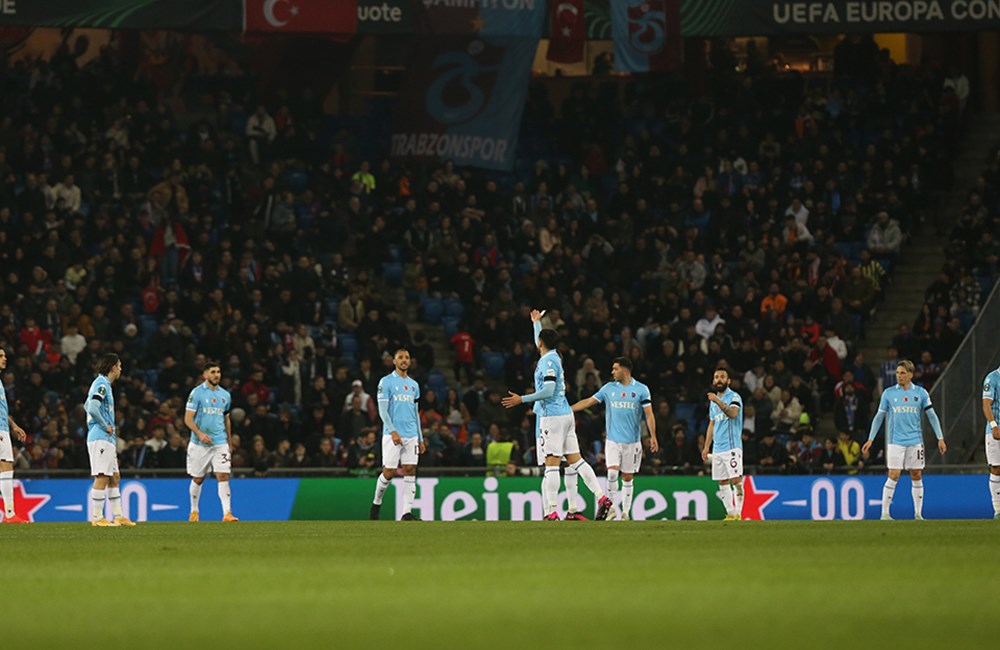 Spor yazarlarından Trabzonspor yorumu: "Ahlar vahlar içinde elendi"  - 5. Foto