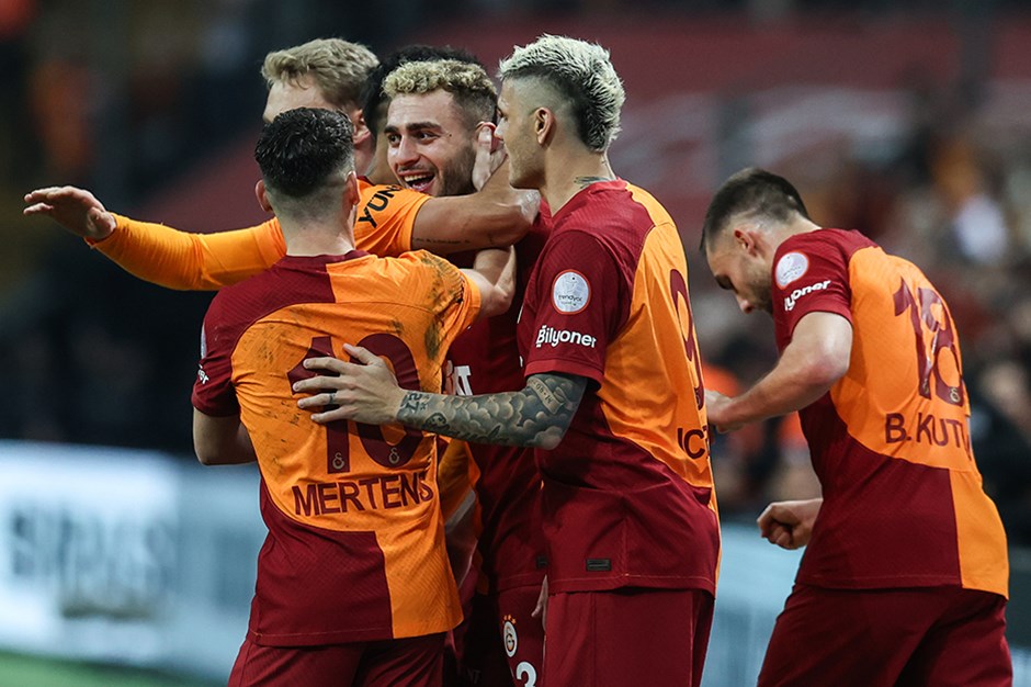 Galatasaray, Başakşehir engelini 2 golle geçti