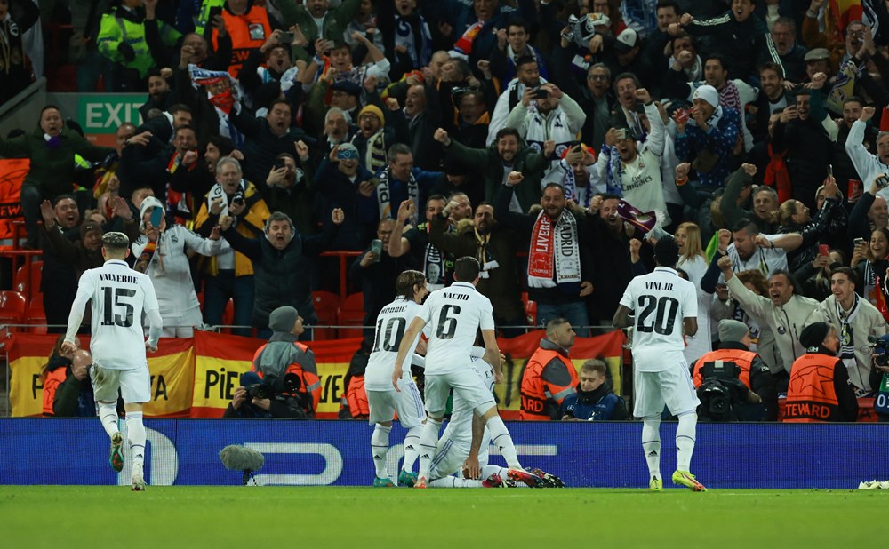 Real Madrid, Liverpool'a karşı geri döndü ve fark attı  - 9. Foto