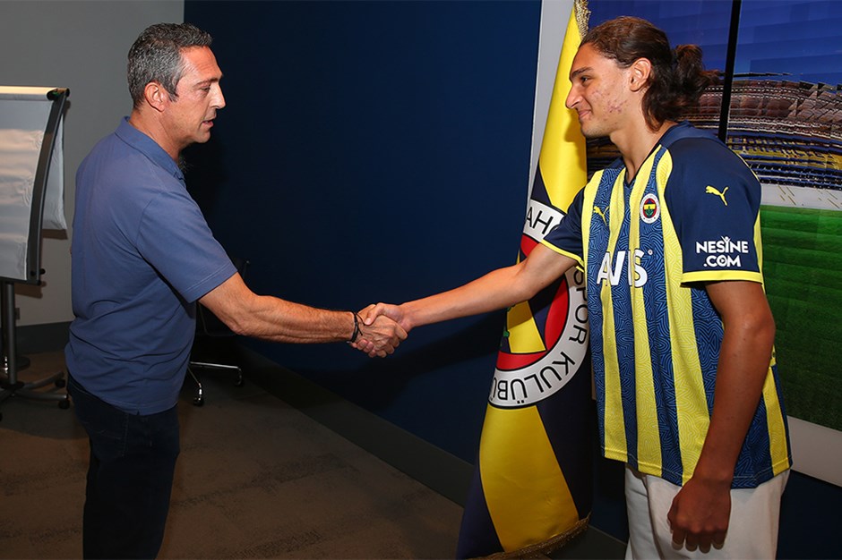 Fenerbahçe'de bir ayrılık daha: Kiralık gitti