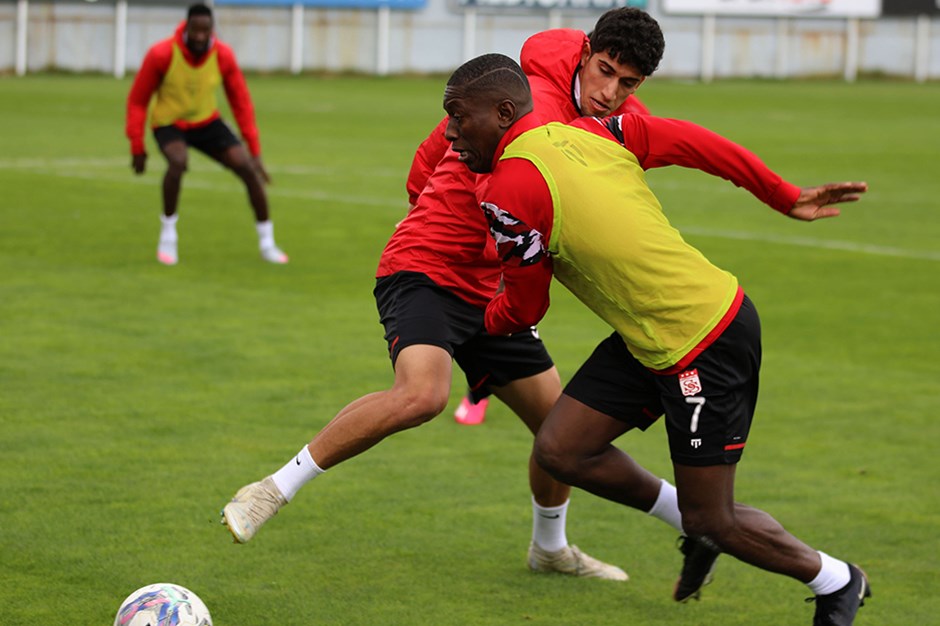 Sivasspor Fenerbahçe maçına hazır