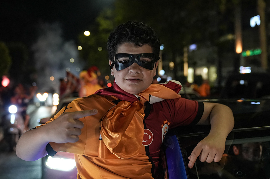 Galatasaraylı taraftarlardan unutulmaz şampiyonluk fotoğrafları!