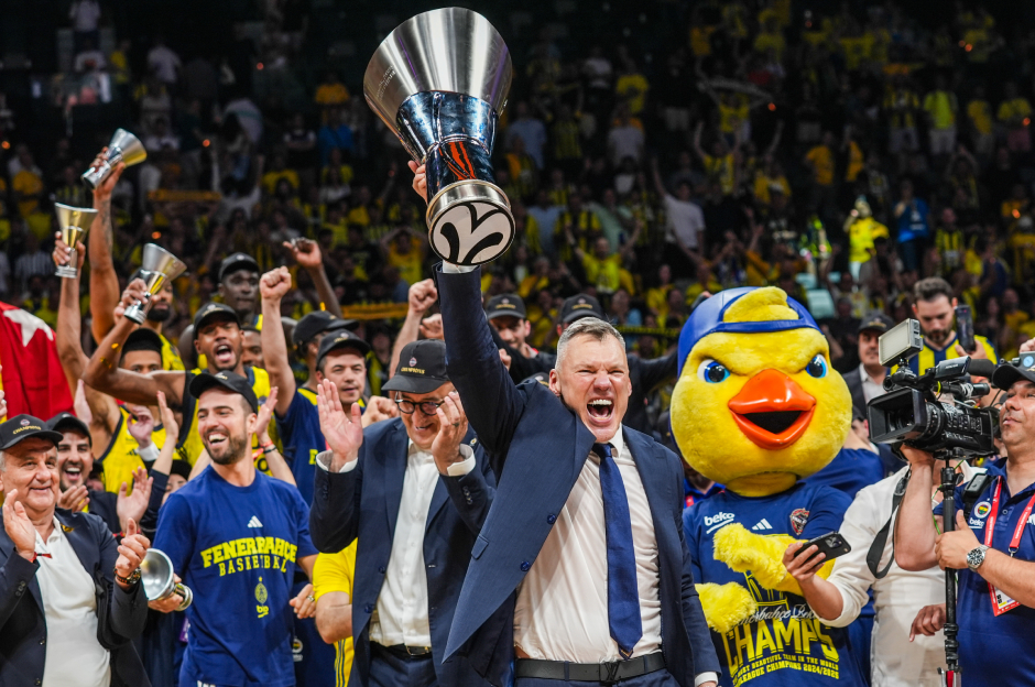 Fenerbahçe Beko, EuroLeague şampiyonluğunu kutladı  - 2. Foto