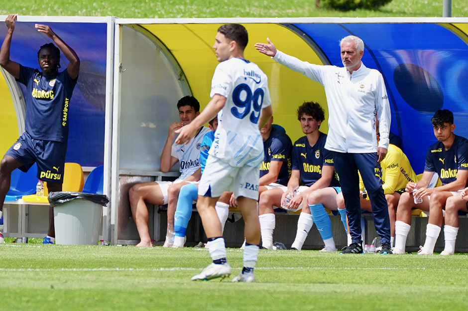 Fenerbahçe, Mourinho ile ilk hazırlık maçını yaptı 5 Mourinho'nun ilk maçında Fenerbahçe'de dikkat çeken isimler - 7. Foto