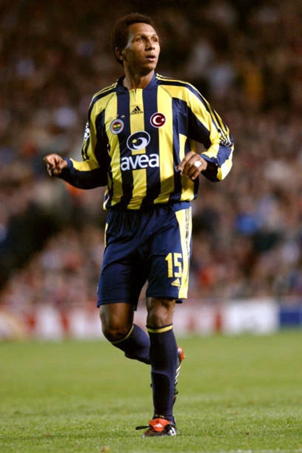 Yapay zekaya göre Fenerbahçe tarihinin en iyi ilk 11'i - 7. Foto