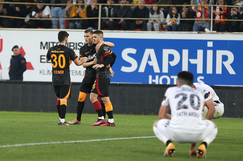 Galatasaray, Beşiktaş'ın rekorunu egale etti  - 16. Foto