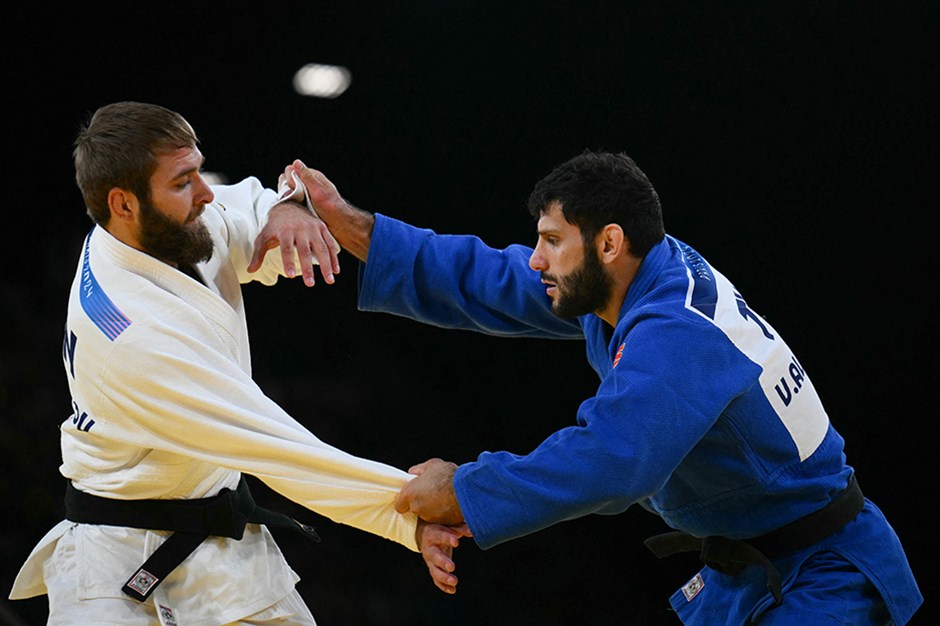 Paris 2024: Vedat Albayrak judoda son 16'da