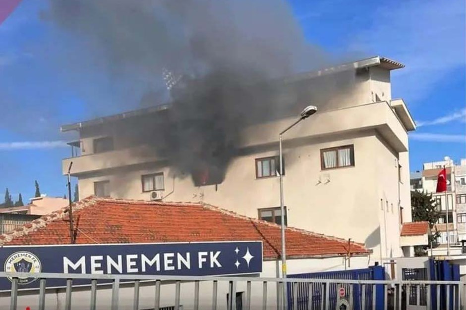 Menemen FK'nın kulüp binasında yangın çıktı