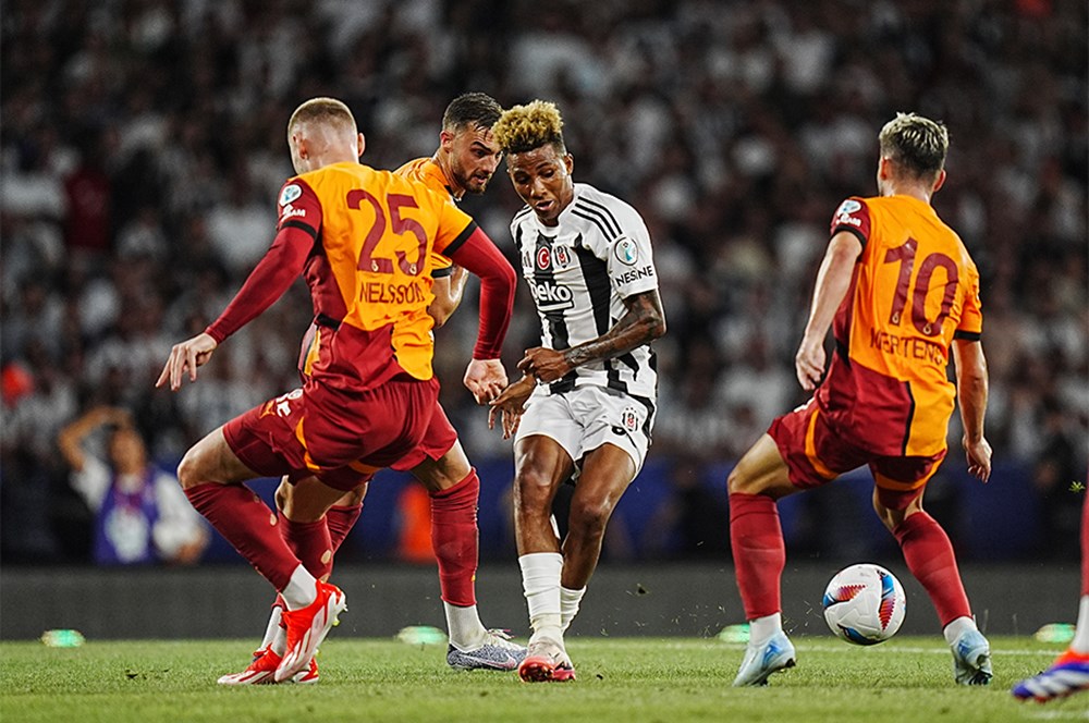 Giovanni Van Bronckhorst'tan Jean Onana kararı  - 1. Foto