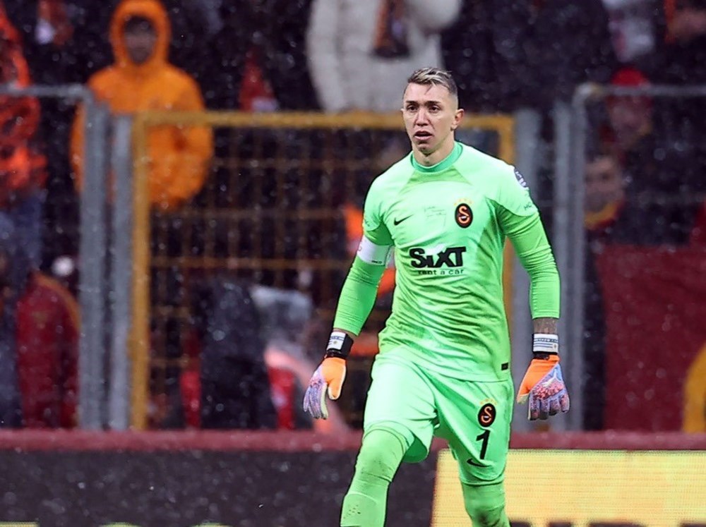 Galatasaray teknik heyetinden Muslera kararı  - 5. Foto