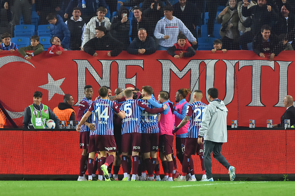 "Üç silahşör finali getirdi" | Spor yazarları Trabzonspor için ne dedi?  - 6. Foto
