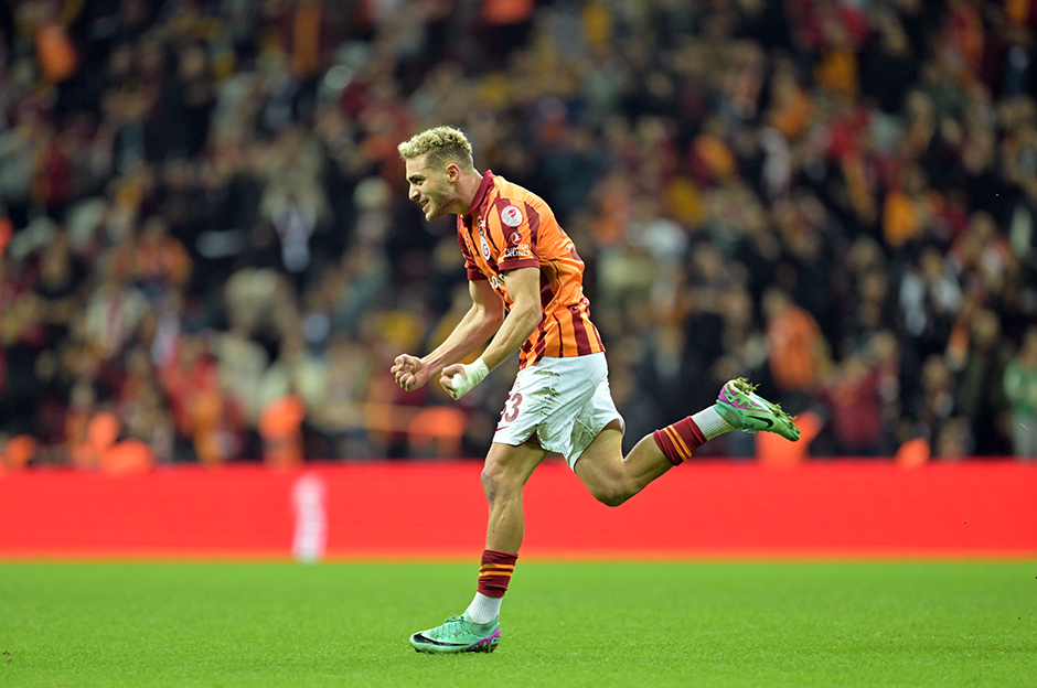 Galatasaray ve milli takımın yıldızı Barış Alper Yılmaz, geçirdiği iyi sezonun ardından EURO 2024'teki performansıyla da adından söz ettirmişti.