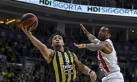 ÖZET | Fenerbahçe Beko lidere kaybetti