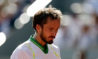 Roland Garros'da sürpriz: Dünya 2 numarası Medvedev elendi
