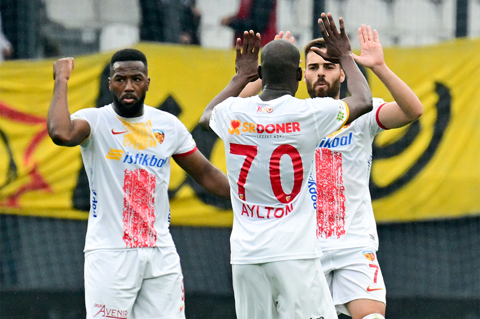 Fenerbahçe, En-Nesyri transferiyle Türk futbol tarihinin rekorunu kırdı  - 9. Foto
