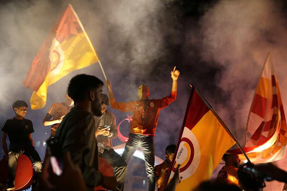 Galatasaraylı taraftarlardan unutulmaz şampiyonluk fotoğrafları!