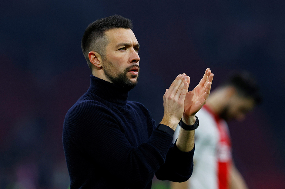 Farioli, Ajax'taki ilk sezonunda şampiyonluğa koşuyor  - 6. Foto