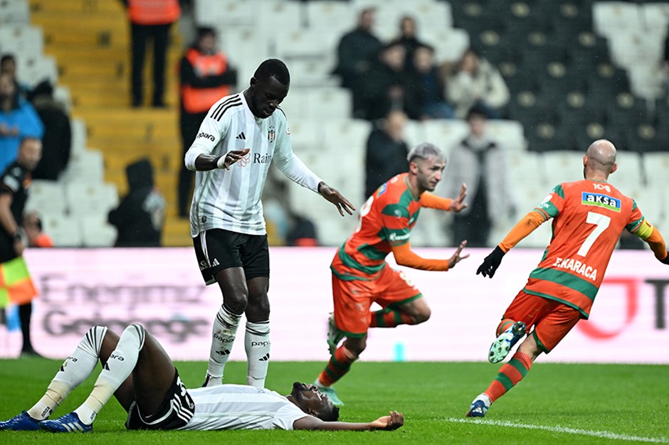 Tüpraş Stadyumu'nda Amartey'e tepki