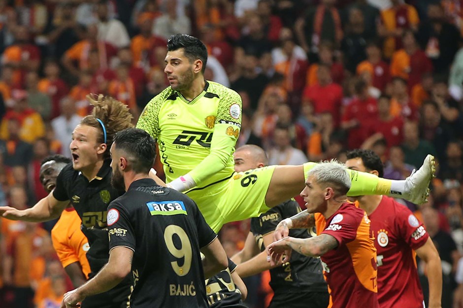 MKE Ankaragücü'nün kalecisi Bahadır Süper Lig'de bir ilki yaşadı