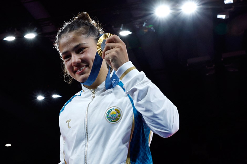 Diyora Keldiyorova judoda altın madalya kazandı