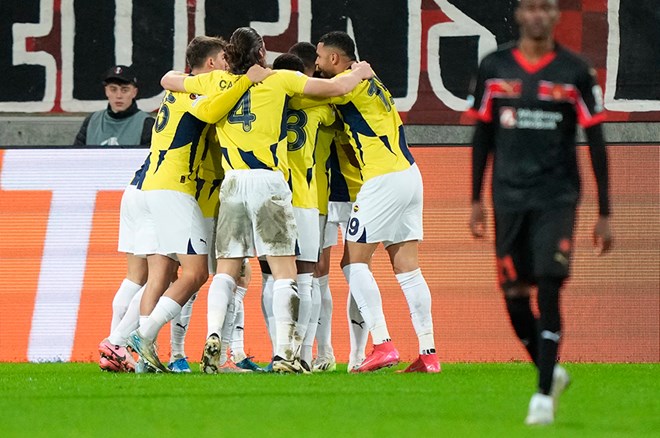 "Fenerbahçe bu hatayı hep yapıyor" | Spor yazarları, Fenerbahçe için ne dedi?  - 2. Foto