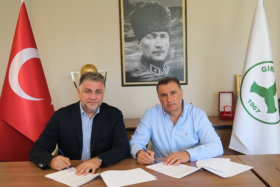 Giresunspor, Mustafa Kaplan'la sözleşme imzaladı
