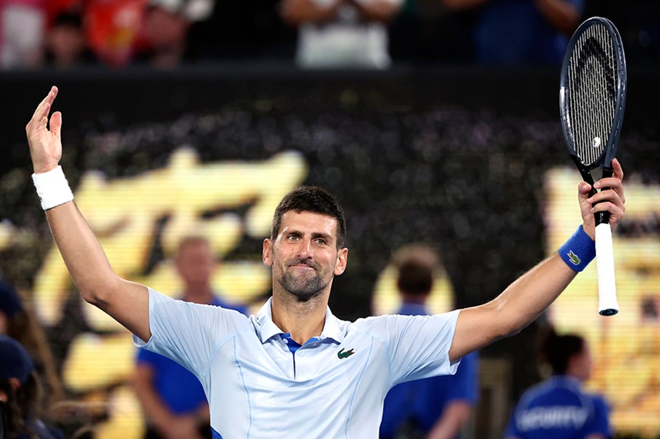 Djokovic, set vermeden çeyrek finale çıktı