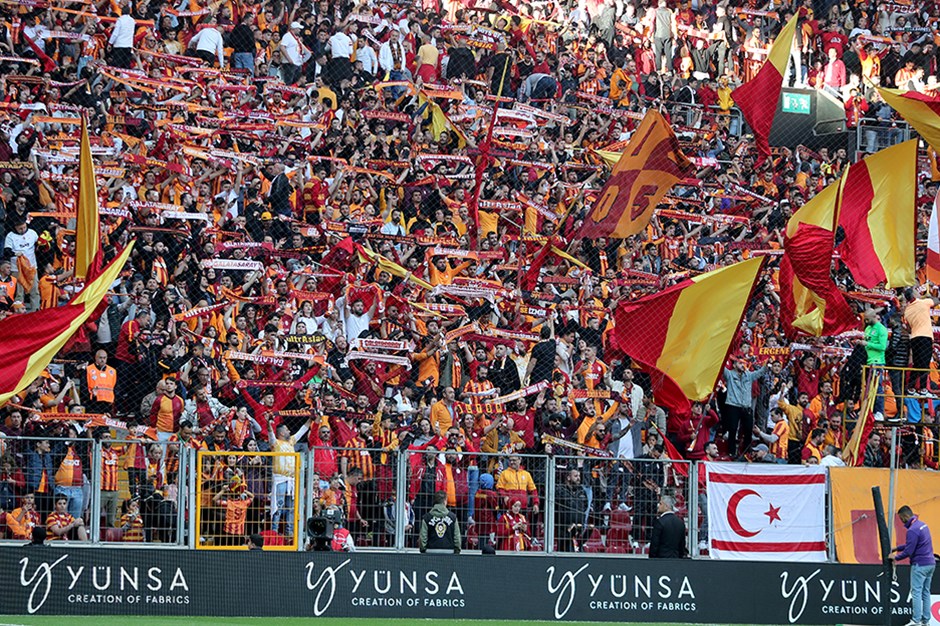 Galatasaray'dan derbi öncesi taraftarlarına çağrı