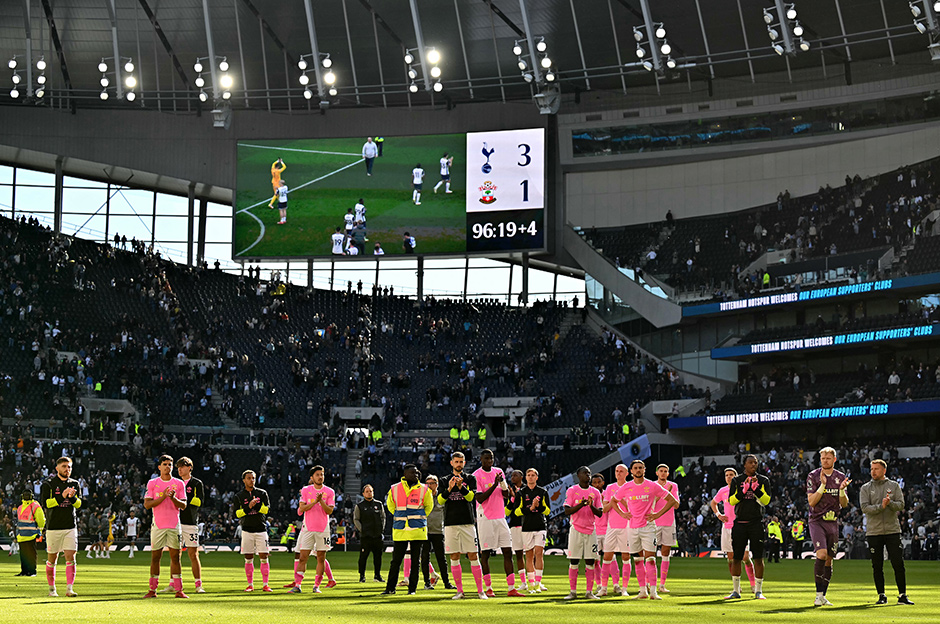 Premier Lig'den düşen ilk takım belli oldu: Alkışlarla uğurlandılar  - 4. Foto