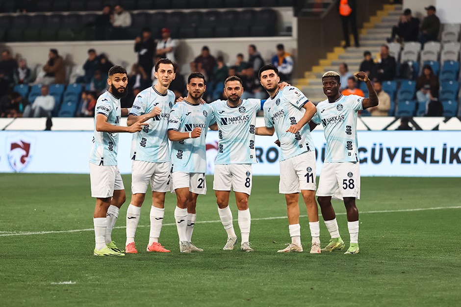 Adana Demirspor'dan, Başakşehir'e büyük sürpriz