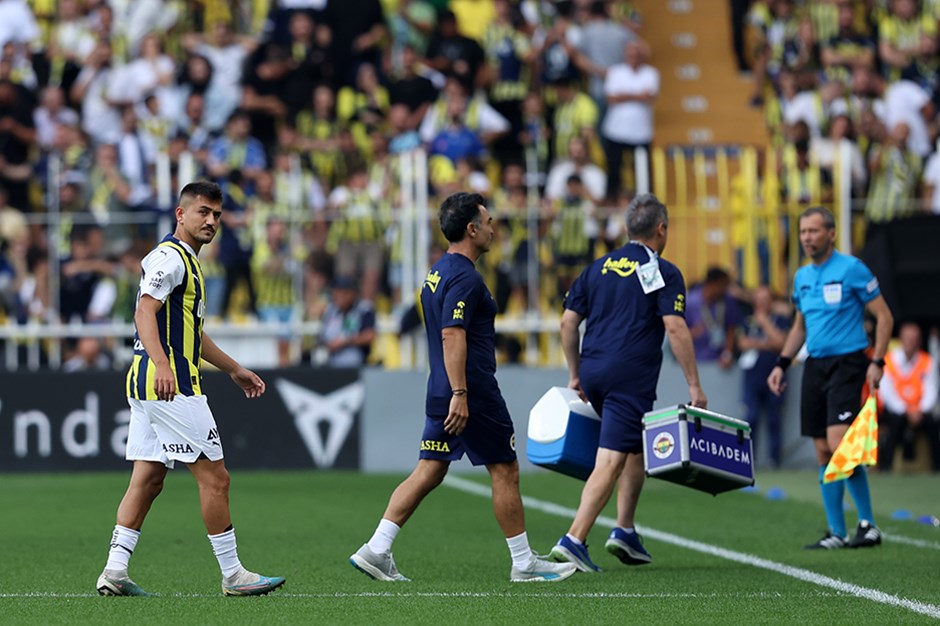 Maç başlar başlamaz Fenerbahçe'de sakatlık şoku