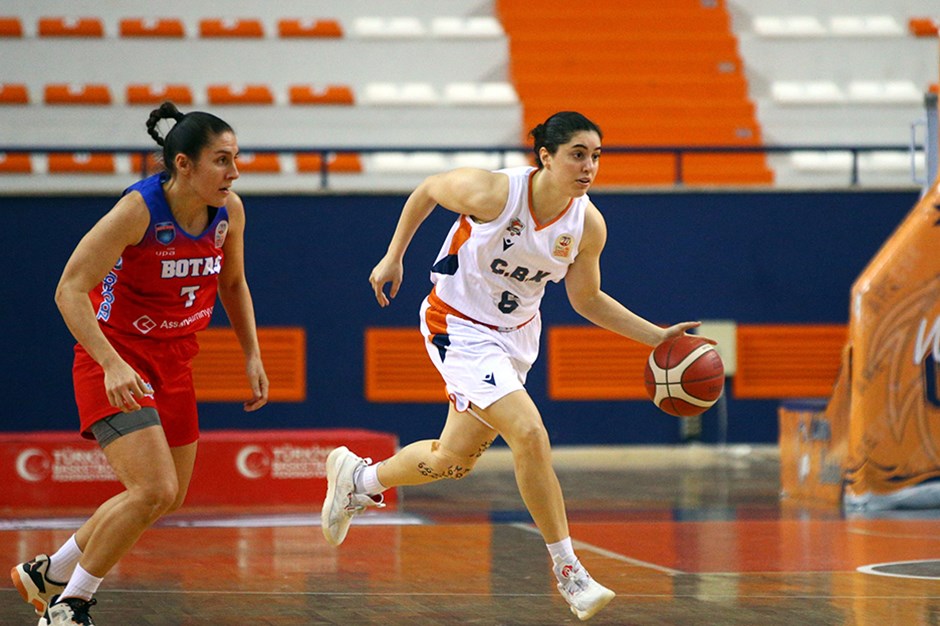 ING Kadınlar Basketbol Süper Ligi | Yarı final maçında kavga çıktı, görevliler ayırdı