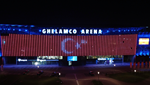 Gent'in stadı Ghelamco Arena Türk bayrağıyla aydınlatıldı