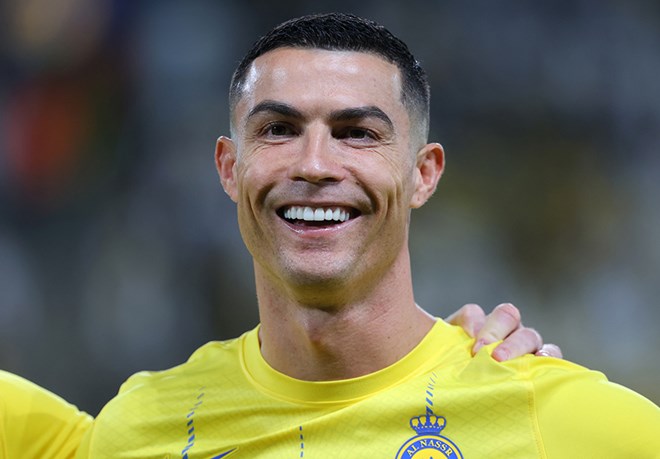 Cristiano Ronaldo uyurken bile 7.8 milyon kazanacak: Yeni maaşı olay oldu  - 2. Foto