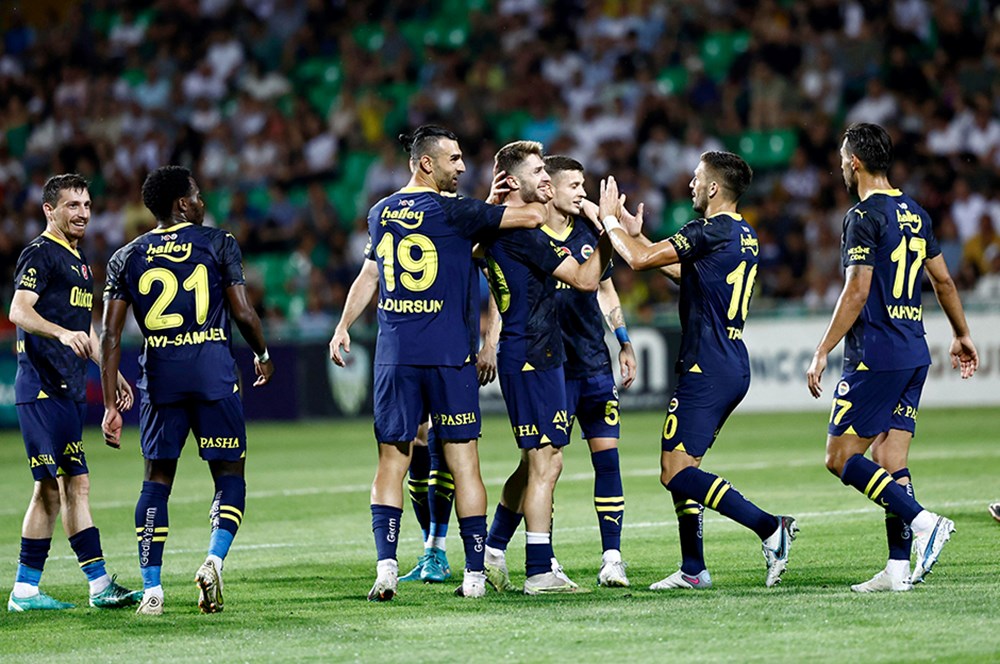 UEFA Konferans Ligi'nde Fenerbahçe, Beşiktaş ve Adana Demirspor'un  rakipleri belli oldu!