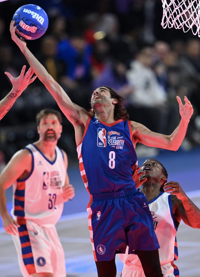 NBA All-Star 2024 Ünlüler Maçı nefesleri kesti  - 5. Foto