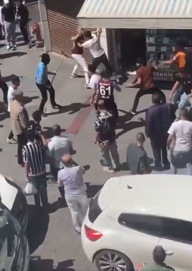 Trabzonspor-Galatasaray maçına saatler kala vahim görüntüler: Ortalık savaş alanına döndü  - 2. Foto