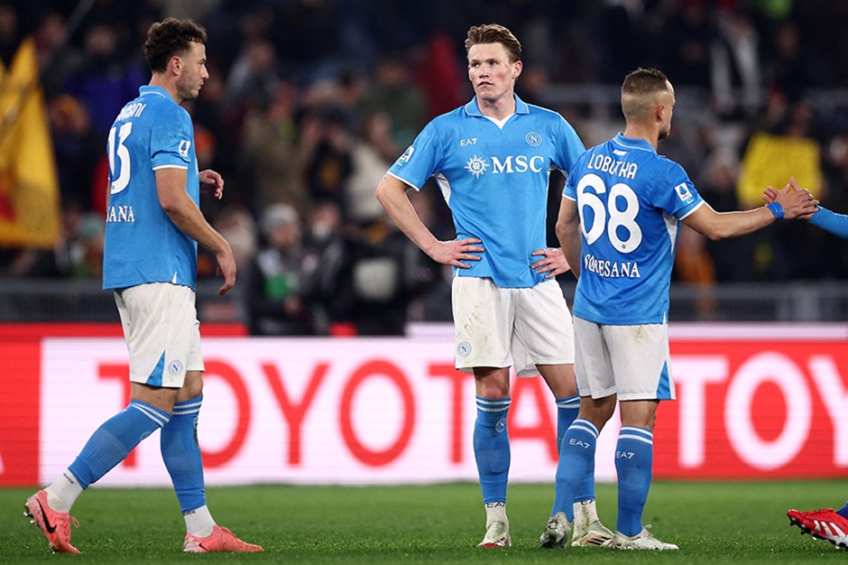 Serie A'da liderlik el değiştirdi: Napoli'den sürpriz kayıp