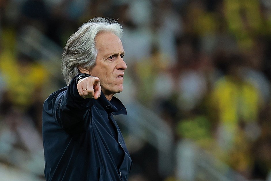 Jorge Jesus'un takımı Al Hilal, Al Ittihad'a farklı yenildi: Zirveden 7 puan uzakta