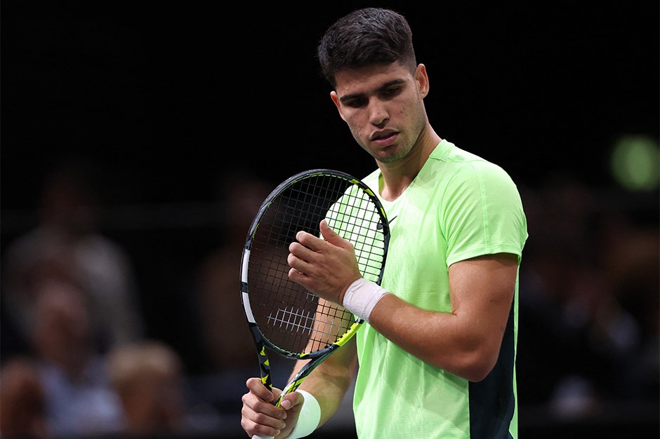 Carlos Alcaraz'dan Paris Masters'a erken veda