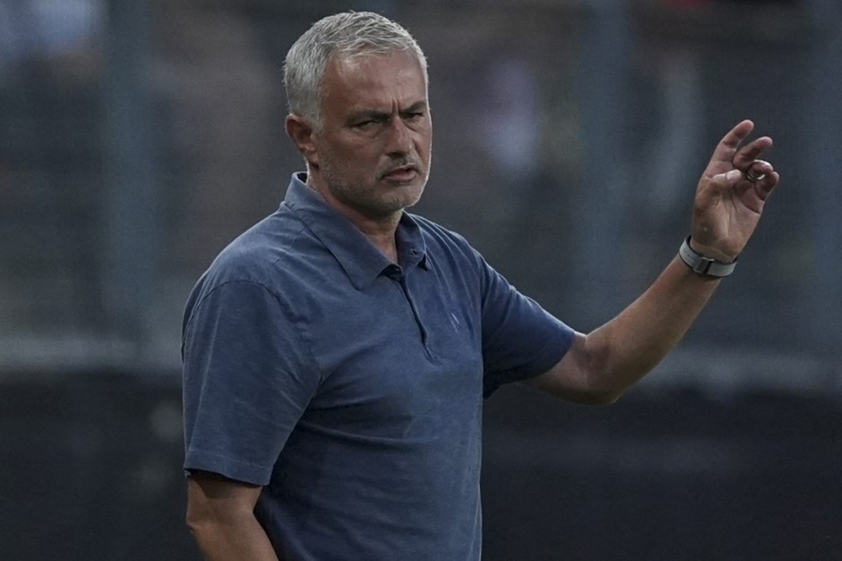 Jose Mourinho, Lille mağlubiyetiyle kariyerinde ilki yaşadı