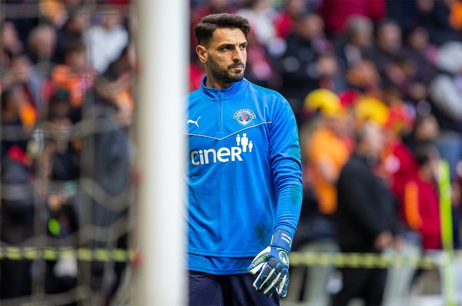 Galatasaray'ın yeni kalecisi belli gibi; söz Okan Buruk'ta - 4. Foto