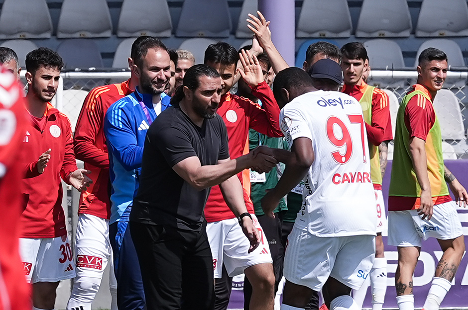 Ümraniyespor - Manisa FK maçı ne zaman, saat kaçta, hangi kanalda?  - 3. Foto