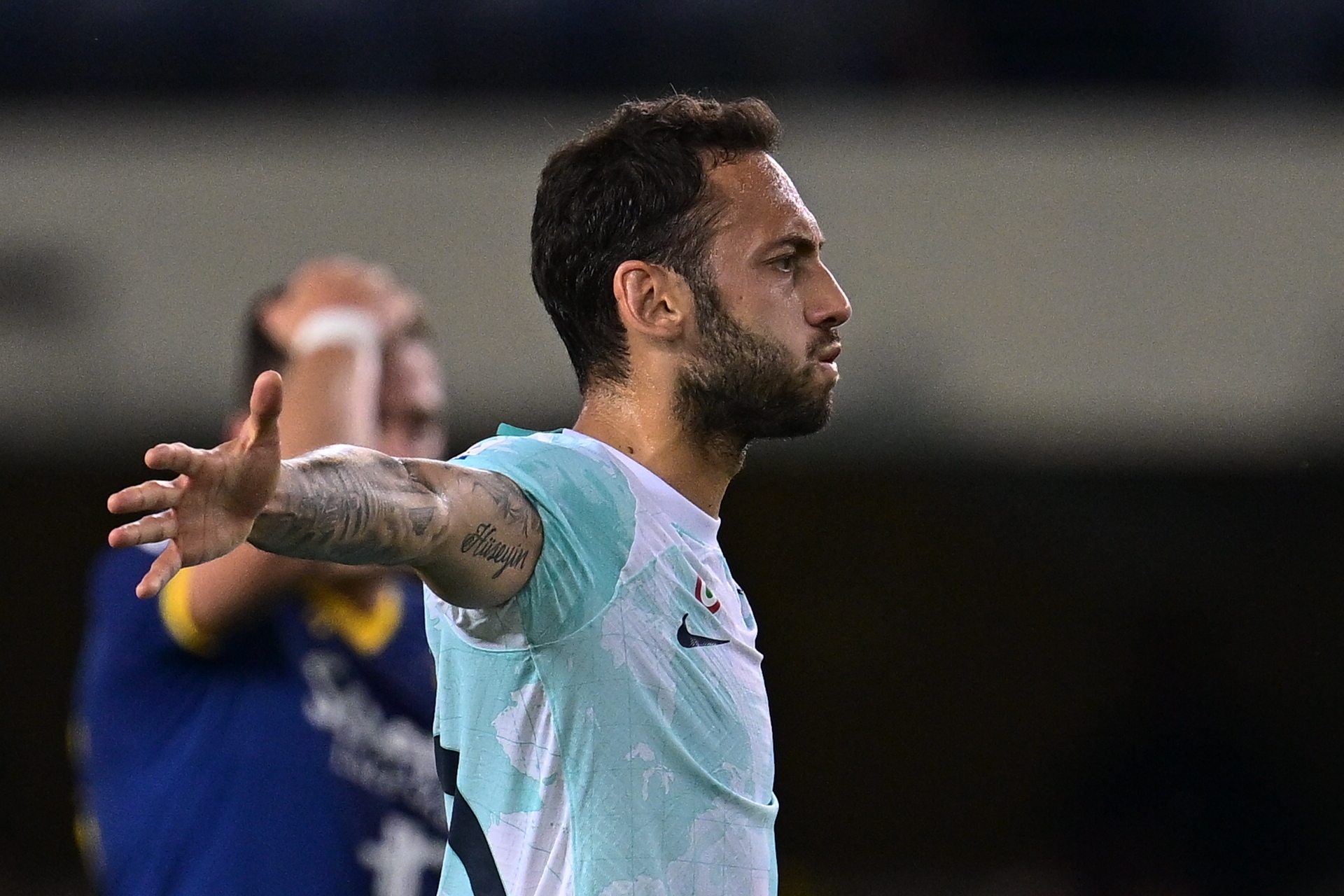 Hakan Çalhanoğlu mest etti! "Inter orta sahasının sultanı"