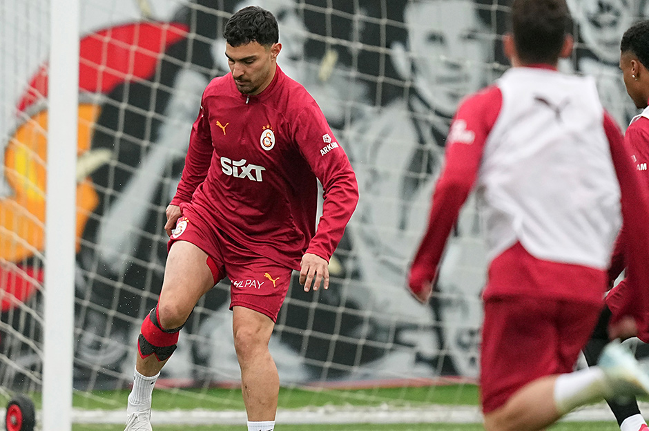 Eyüpspor maçı öncesi Galatasaray'a 3 futbolcudan iyi haber  - 4. Foto